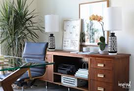 The idea of getting a home office makeover can be invigorating, but those design decisions, well, those are another story. Decorating A Home Office