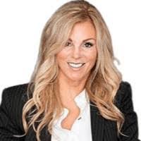 Erin Orchard's Instagram, Twitter & Facebook