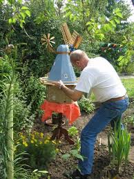 Galerie Windmuhle Fur Den Garten Bauanleitung In 2020 Windmuhle Muhle Anleitungen