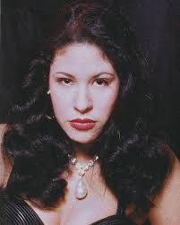 SELENA QUINTANILLA graces the cover of PARA TODOS Magazine. The photograph  was taken by celebrity photographer AL RENDON, known for his powerful album  covers and publicity shots for many iconic artists.