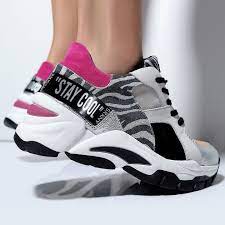 La publicación de ricky martin que incendió internet. Sarkany Modern Classics Sneakers Polis Fw20 Ropa Tumblr Mujer Zapatos Zapatillas