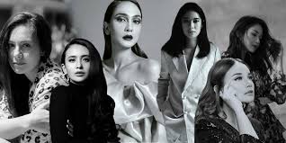 Foto hurup inisial w hitam putih : Foto Hitam Putih Artis Indonesia Untuk Womensupportingwomen Harpersbazaar Co Id Line Today