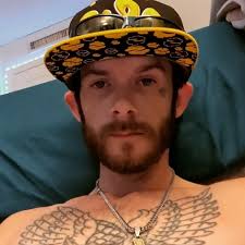 Nicholas Mastronardi's Instagram, Twitter & Facebook