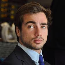 Who did it better? 😂