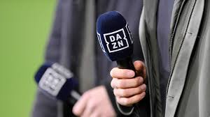 Hier ein kompletter überblick, was du heute und in den kommenden tagen bei dazn sehen kannst. Dazn Quizn Die Stars Stellen Sich Zum Fragen Duell Dazn News Deutschland