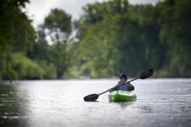 Generally, the shorter the kayak, the more easy it is to maneuver on the water. Kayaking A Peaceful Way To Spend A Relaxing Spring Day On The Water Lifestyles Theoaklandpress Com