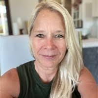 Ashley Lovingood's Instagram, Twitter & Facebook