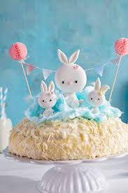 Fondant Hasen Auf Der Ostertorte Motivtorten Ostern Torten Zu Ostern Ostertorte