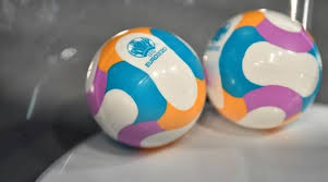 2020 avrupa futbol şampiyonası'na ev sahipliği yapacak ülkenin belirlenmesi için adaylık süreci 21 mart 2012'de başlatıldı. Euro 2020 Eleme Kuralari Hakkinda Bilmeniz Gereken Her Sey