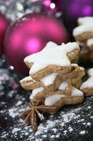 Etoiles A La Cannelle Noel Traditionnel Alsacien Noel Nourriture Bizarre Noel Cuisine
