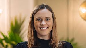 Clare Coe's Instagram, Twitter & Facebook