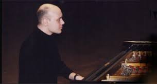 Mezi lety 2008 a 2016 byl hejtmanem jihomoravského kraje a také předsedou asociace krajů české republiky. Michal Masek Piano Short Biography