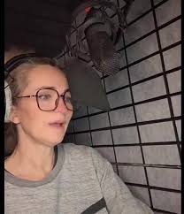 Lee Samuels Narrator