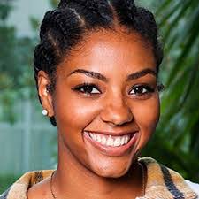 Tamara Farrow's Instagram, Twitter & Facebook