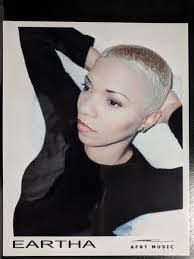 Eartha Moore's Instagram, Twitter & Facebook