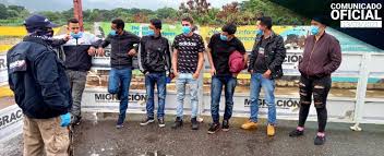 Últimas noticias de hoy en colombia y el mundo. Migracion Colombia Expulso A Siete Ciudadanos Venezolanos Que Se Dedicaban Al Hurto En Modalidad De Cosquilleo En Transmilenio Migracion Colombia