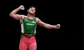 Along with her twin sister magali she excelled in swimming, soraya jiménez, the first olympic gold of a mexican athlete Se Cumplen 20 Anos Del Oro De Soraya Jimenez En Sydney