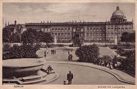 Maybe you would like to learn more about one of these? Alt Berlin Um 1900 Stadtfuhrung