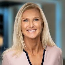 Kerry Vetter's Instagram, Twitter & Facebook