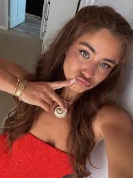 Can I get a happy Tuesday from all 50 states 💕