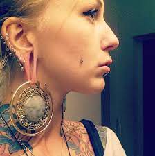 Pin By Solenoctavie On Beautiful People In Our Jewelry Piercing Body Modifications Facial Piercings
