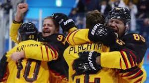 Das zeigen euch unsere redakteure jochen klingovsky und jürgen kemmner täglich im „betthupferl aus pyeongcha. Eishockey Bei Olympia Deutschland Siegt Gegen Kanada In Pyeongchang Youtube