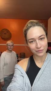 Elsie Hewitt's Instagram, Twitter & Facebook