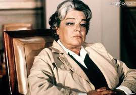 Mis à jour le 2 mars 2016, publié le 2 février 2011. Simone Signoret La Mere De Catherine Allegret Et Grand Mere De Benjamin Castaldi Purepeople