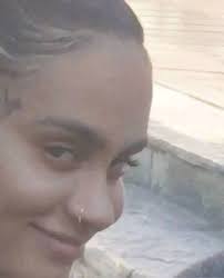 Humorous Approach to Physical Touch in Relationships