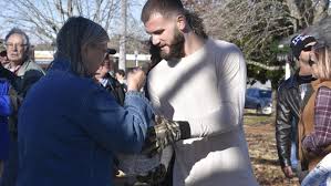 Congratulations to caleb hunter plant on a fantastic fight saturday. Boxing Champion Caleb Plant Hosts Turkey Drive In Hometown Ashland City