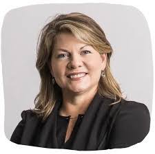 Amanda Leming's Instagram, Twitter & Facebook