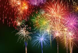 Feu d'artifice tiré en mer, feu d'artifice musical, il y en a pour tous les goûts! Pas De Calais Les Feux D Artifice Du 15 Aout Annules Dans Sept Communes Du Littoral