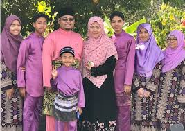 Ustazah norhafizah musa kita akan jadi lemah dan ikut telunjuk hawa nafsu saat allah biarkan kita. Bab Jodoh Ini Pegangan Datuk Ustazah Norhafizah Musa Mengapa Suaminya Dikatakan Pilihan Istimewa Dari Allah Mingguan Wanita