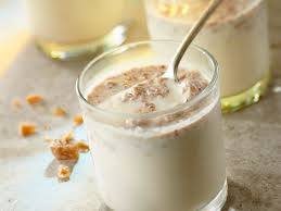 Verrine De Yaourt Brasse Aux Eclats De Caramel Dur Recettes Recette Recette Yaourt Recette Recettes De Cuisine