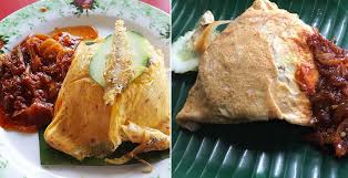 Ikan aya @ tongkol digunakan bagi menyediakan gulai ikan. This Stall In Kajang Serves Egg Wrapped Nasi Lemak And We Can T Stop Drooling World Of Buzz