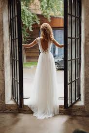 Wedding Dress That Is Lightweight And Easy To Wear Be Comfortable And Grant You Freedom Boho Chic Wedding Dress Open Back Wedding Dress Elegant Wedding Dress