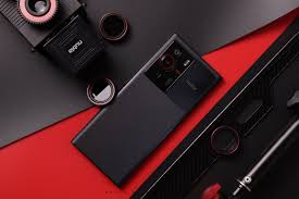 Close-up ZTE nubia Z40 Pro: Design like ...