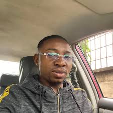 ELYRIA MAN RUNS FROM COPS