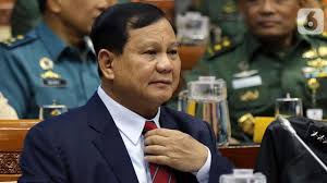Prabowo juga dikenal sebagai salah satu tokoh kontroversial ketika masa era reformasi 1998. Catatan Akhir Tahun 6 Kebijakan Menhan Prabowo Subianto News Liputan6 Com