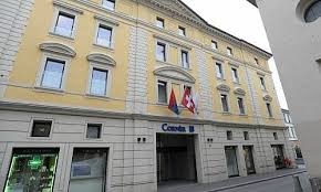 Corner Bank In Historischem Hoch