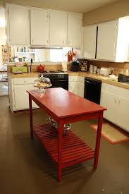 Here S A Photo Gallery Of Smaller Kitchens That Still Incorporate Islands Http Www Homeepip Portable Kitchen Island Small Kitchen Island Ikea Kitchen Island