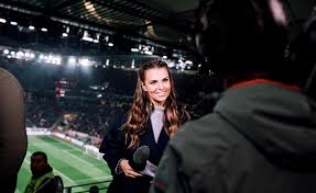 Da es jetzt ein eigenes unterforum für dazn gibt, brauchen wir auch ein thread über die kommentatoren. Preis Experten Dokus Dazn Startet In Eine Neue Ara Dazn News Deutschland