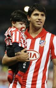 In june 2003, agüero aged 15, debuted in the first division. Sergio Kun Aguero With His Son Benjamin His Wife Is Giannina The Youngest Daughter Of Argentine Football Legend Diego M Football Boys Soccer Guys Young Messi