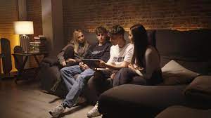 Telemadrid estrena Generación pornografía, serie documental que analiza  la relación actual entre adolescentes y sexo