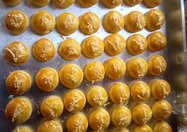 Namun karena pandemi corona, ada baiknya kita manfaatkan waktu di rumah. Resep Nastar Nanas Mantul Nikmat