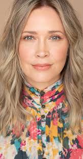 Susanne Waters's Instagram, Twitter & Facebook