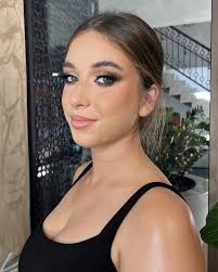 KAREEN Makeup Artist