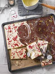 Bunte Schokoladentafeln Rezept Hausgemachte Pralinen Hausgemachte Schokoriegel Schokoladentafel