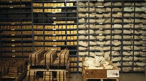 This is actually quite a common practice for developing countries. Venezuela Wants To Repatriate Gold From Britain To Reduce Reliance On Us Dollar Report Rt Business News