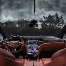 Tesla Model X Custom Innenraum In Bentley Red Mit Matt Carbon Lenkung Autos Autosbilder Autosgebraucht Autoskaufen Au Tesla Model X Tesla Model Tesla